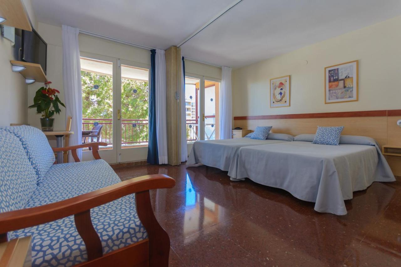 Beach Family Apartments Салоу Экстерьер фото