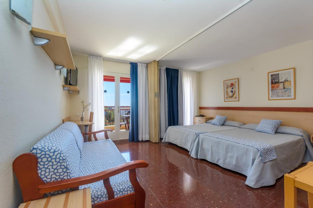Beach Family Apartments Салоу Экстерьер фото