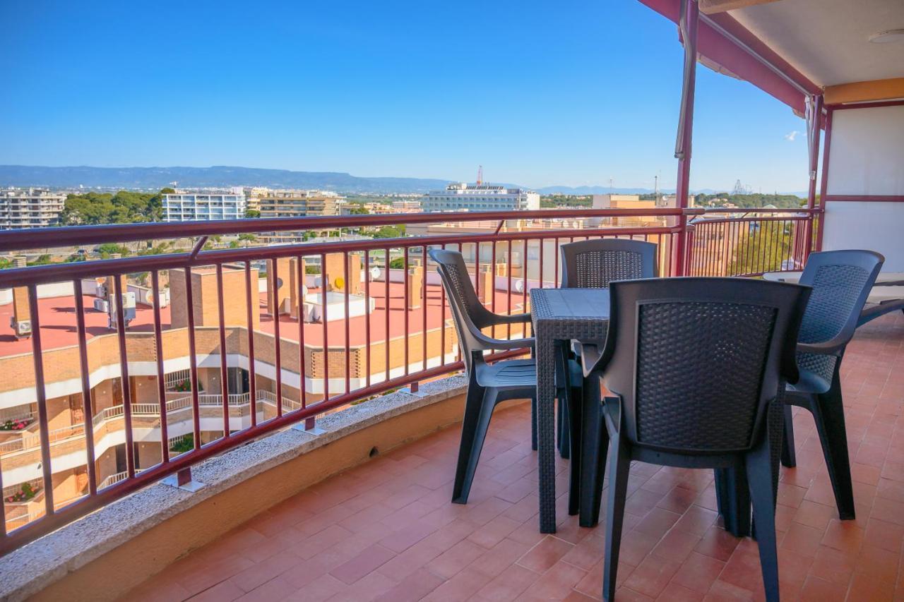 Beach Family Apartments Салоу Экстерьер фото