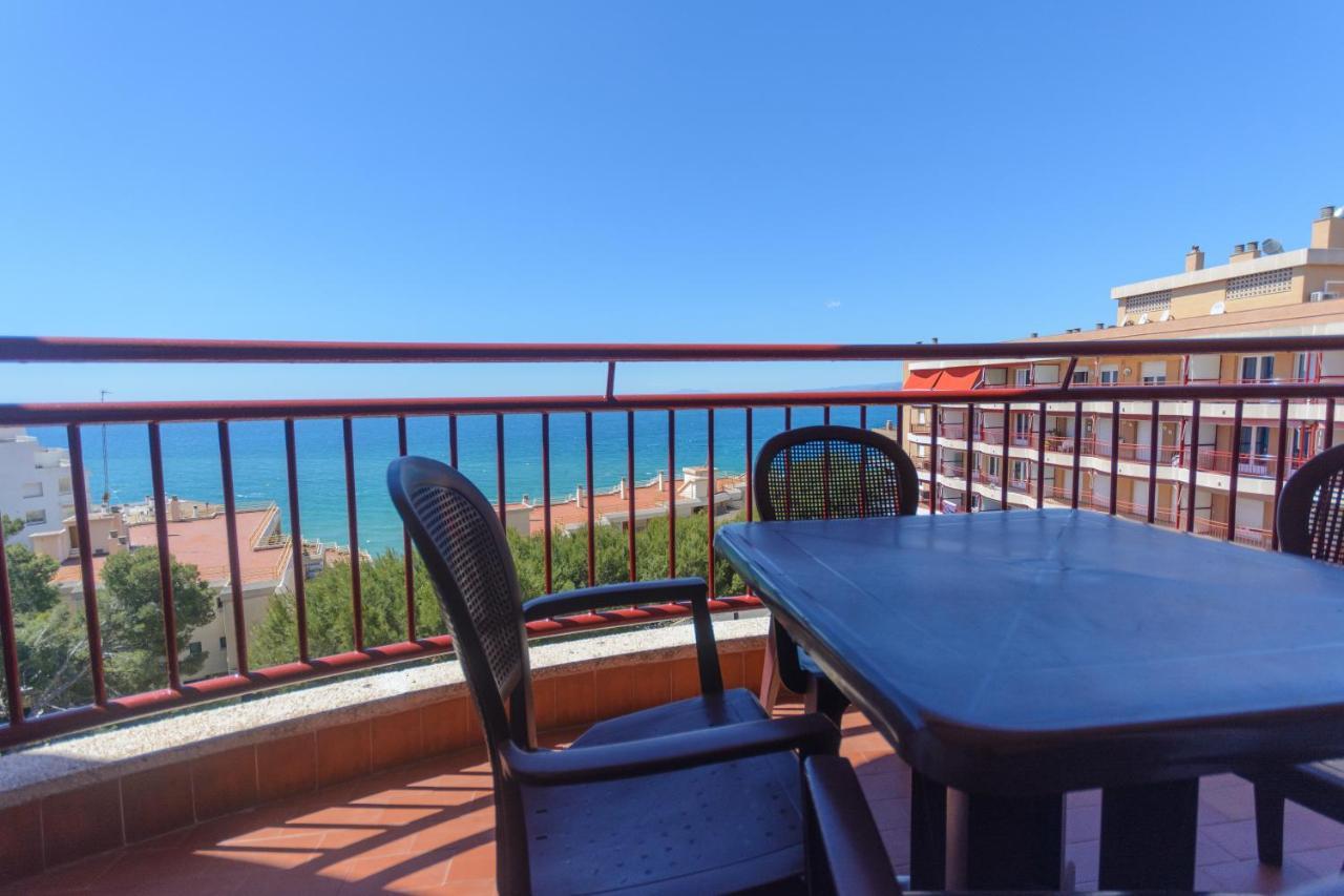 Beach Family Apartments Салоу Экстерьер фото