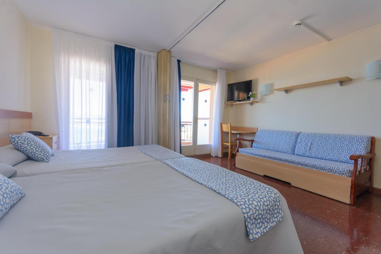Beach Family Apartments Салоу Экстерьер фото